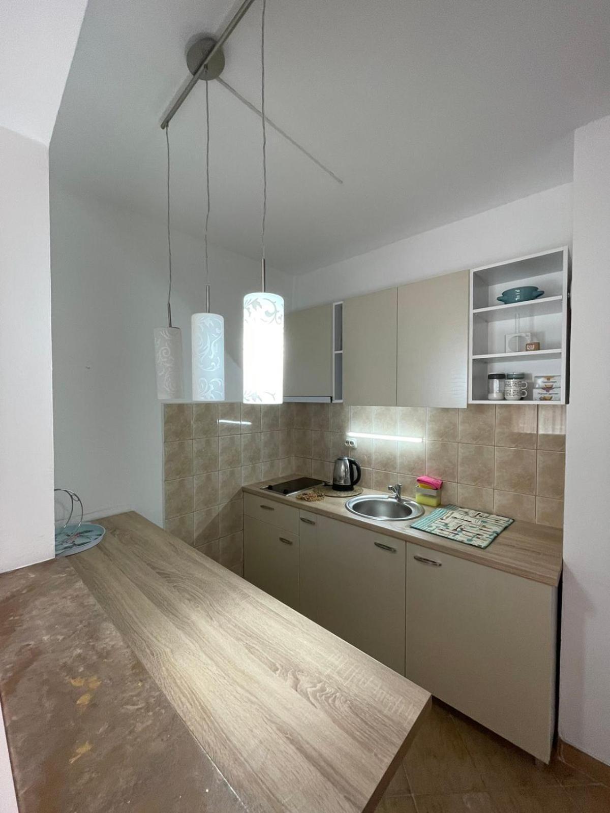Hana Apartment โอครีด ภายนอก รูปภาพ