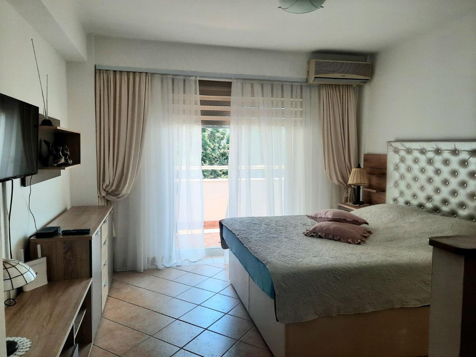 Hana Apartment โอครีด ภายนอก รูปภาพ